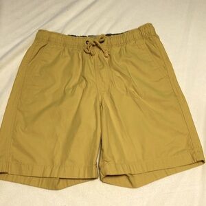 L.L. Bean Men's Classic Khaki Drawstring Shorts - size medium (32” - 34” waist)